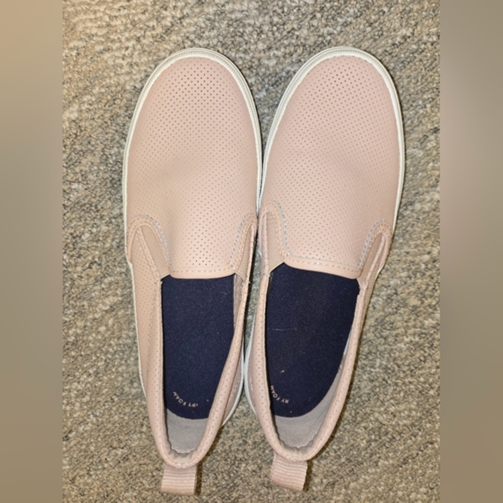 Sperry Light Pink Sneakers